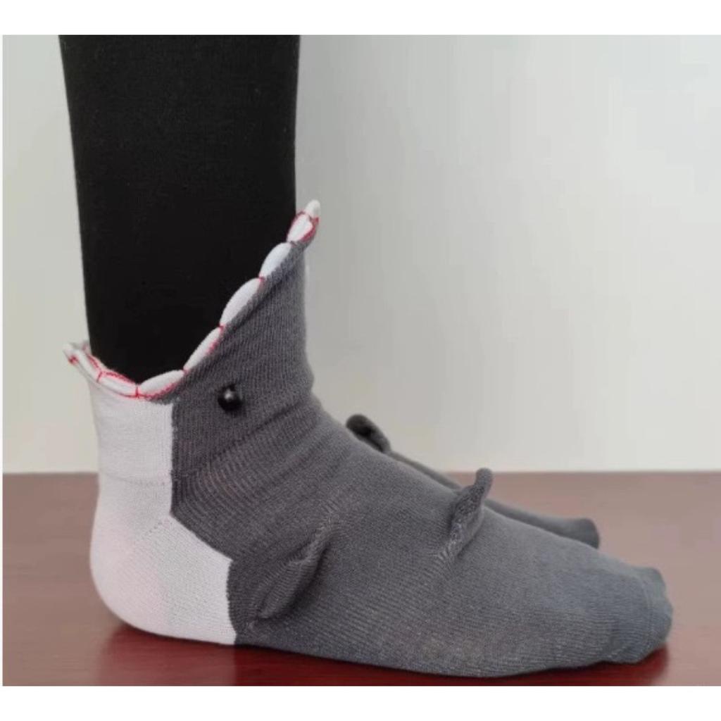 A Pair of Warm Floor Socks - Christmas Animals with Geometric Paw Prints/eye Patterns, Winter Warmth/outdoor Floor Socks