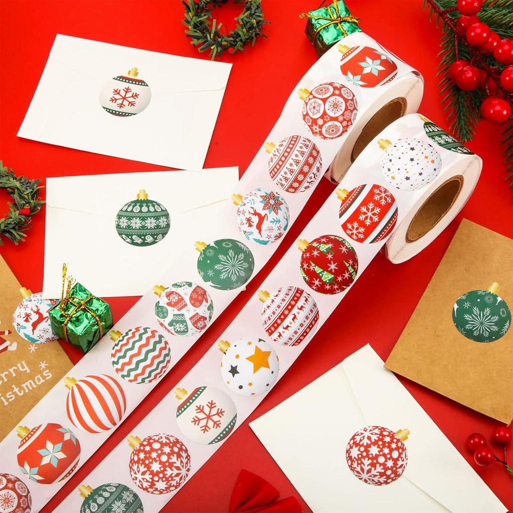 500pcs Roll Stickers Christmas Decoration Festive Stickers Christmas Decoration Candy Bag Party Scrapbook Guitar Water Bottle