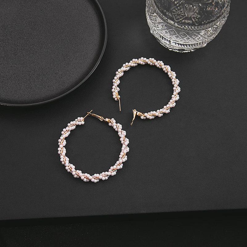 European and American Geometric Pearl Twist Earrings: Simple, Bold Design