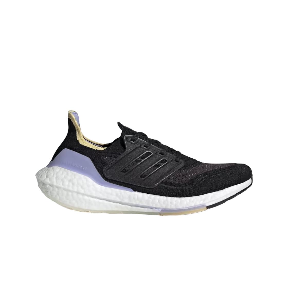 

(в) Adidas Ultraboost 21 Основной черный Фиолетовый тон 240