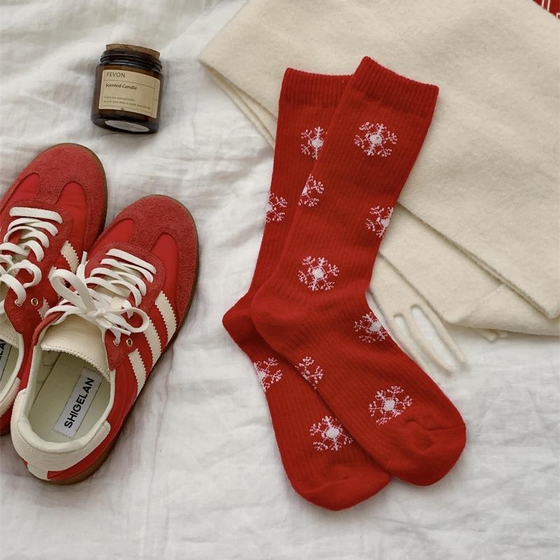 

New Year S Christmas Red Big Red Socks Cloth Label Medium Tube Socks Sky Big Wave Point Twist Stacking Socks Stockings One size fits all