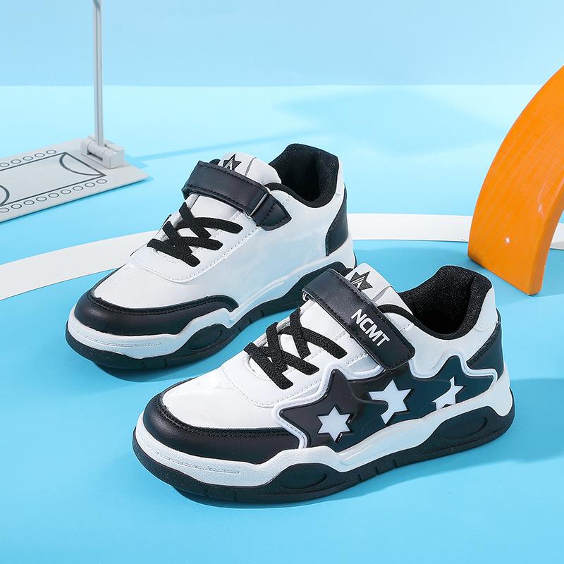 Student Board Shoes Spring and Autumn Casual Shoes Classmates New Leather Surface Children Large Sports Shoes Children Velcro Boys