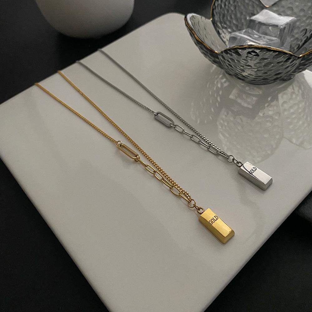 Collier Pendentif Lingot d'Or Porte-Bonheur pour Femme - Chaîne Pull de Luxe