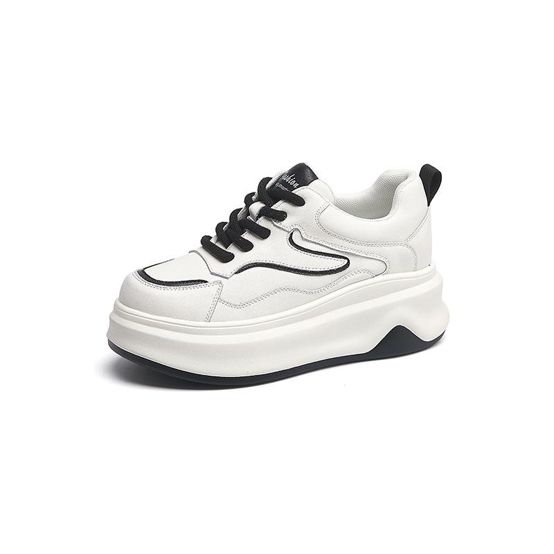 2025 autumn new leather little white shoes women's platform inner height increase sports and leisure shoes women's Korean version color matching d