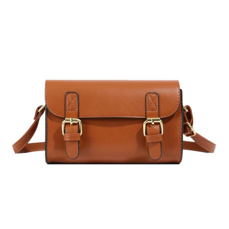 

European and American retro style bag women s 2024 new contrasting color belt decorative flip buckle small square bag texture messenger bag коричневий