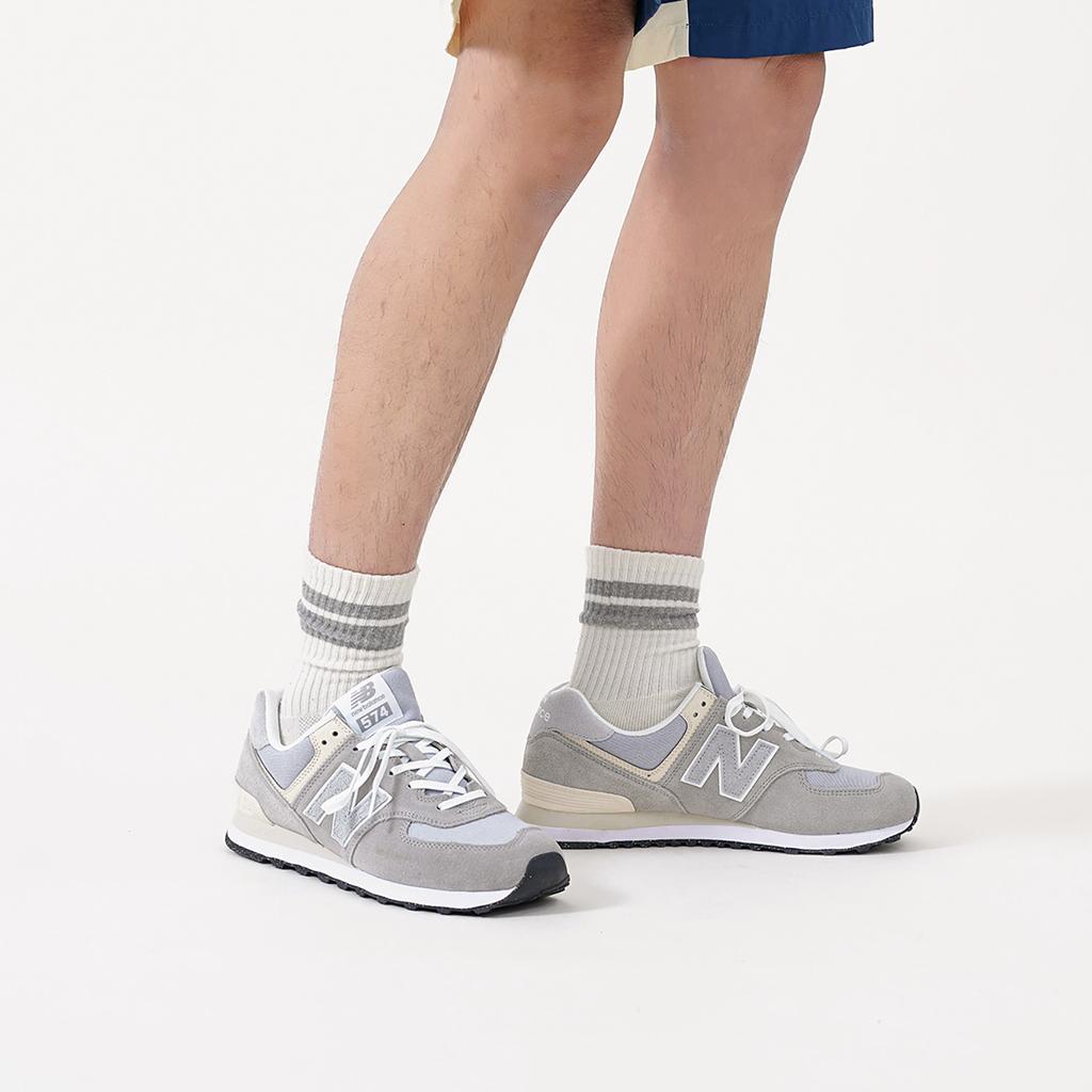 New Balance 574 Grey Sea Salt Unisex Sneakers ML574RD2