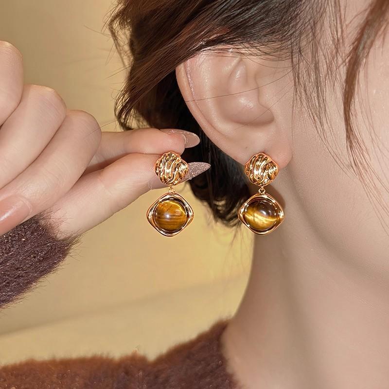 Maillard Tiger's Eye Stone Square Earrings Women's Light Luxury Temperament High-end Earrings Fashion Versatile Personalized Earrings