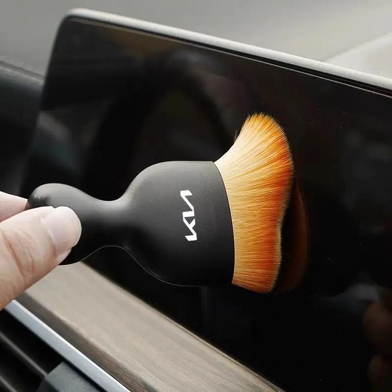 GYQJ3 Car Interior Dust Brush Soft Cleaning Tool For KIA Ceed Sportage Rio Optima Picanto K5 K9 Soul Sorento Air Vent Gap Cleaner