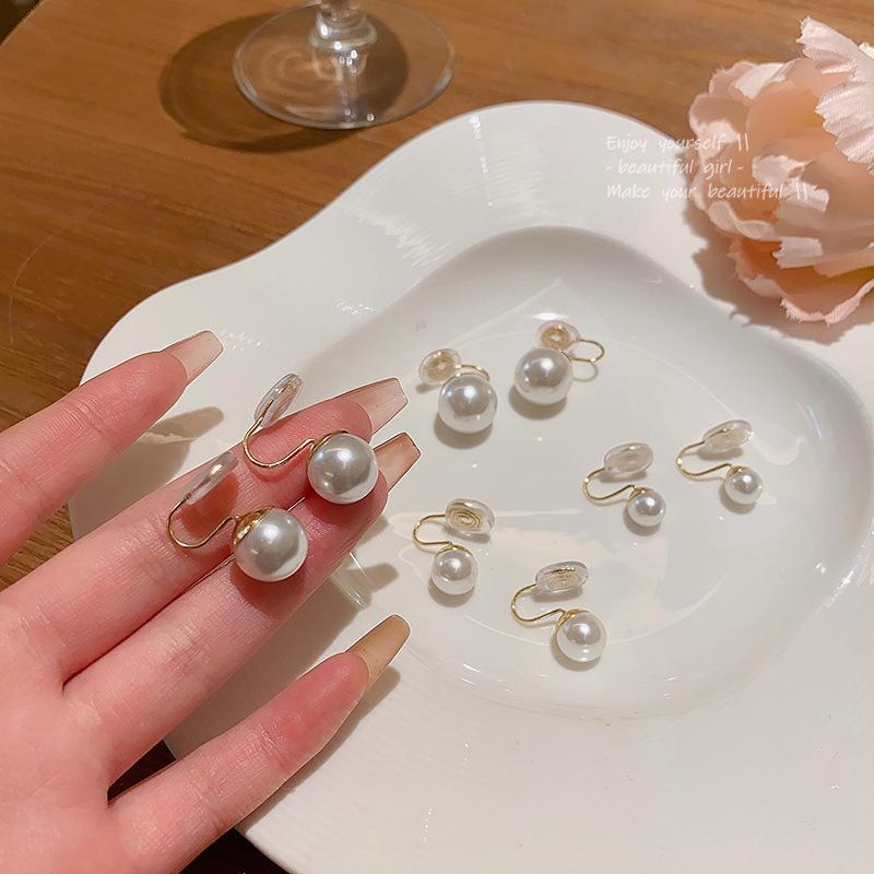 French Pearl Ear Clips - No Piercing, Light Luxury Niche Earrings, Small and Gentle with a Temperate Design