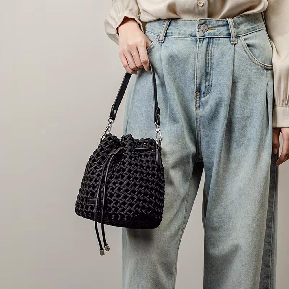 Annmouler Hand-woven Handbag for Women Mini Knot Shoulder Bag Designer Woven Black  Bucket Bag with 2 Shoulder Straps
