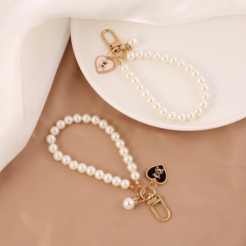 Pearl Car Alloy Keychain with Creative Bear & Heart Charm Accessory for Bags & Earphone Cases