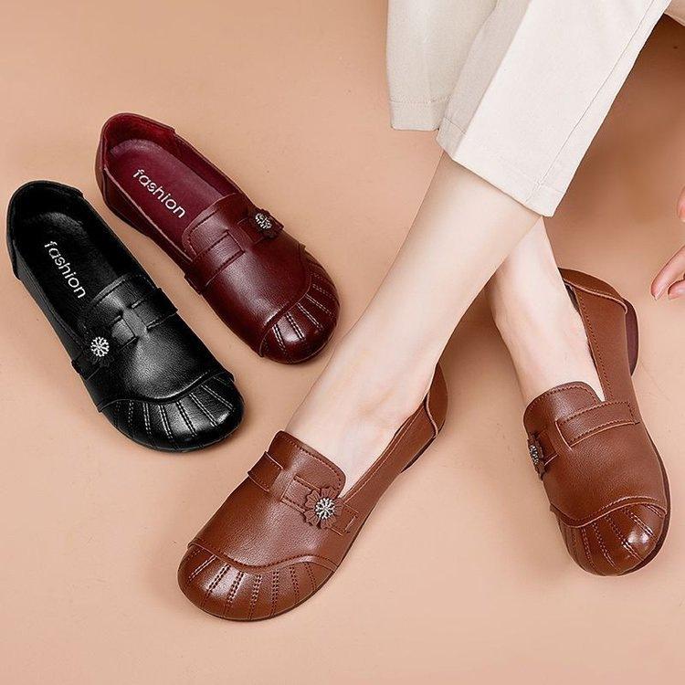 Dopamine Foreign Style Mother Shoes Soft Sole Comfortable Grandmother Shoes Middle-aged and Elderly One-pedal Single Shoes 2025 Round Head Single Shoe