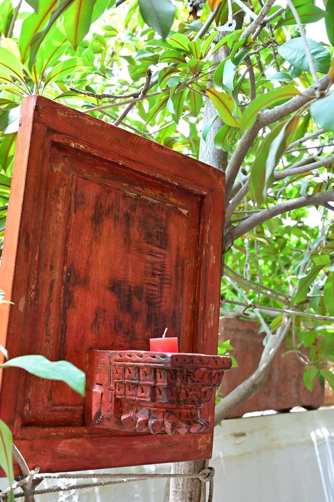 Vintage Red Wooden Wall Sconce: Rustic Farmhouse Candle Holder