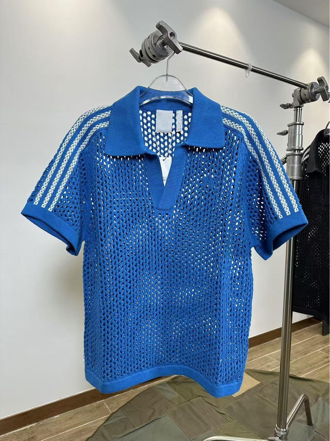 

Синее поло в корейском стиле с ажурной вязкой - Освежающий весенне-летний повседневный топ с коротким рукавом M синий