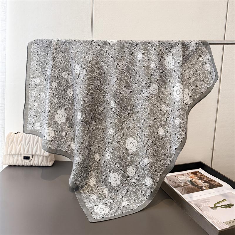

Luxury Design Flowers Printed Twill Silk Scarf Square Scarves Lady Wraps Kerchief Woman Neck Shawl Wraps Echarpes 90CM Bandana 90x90 cm