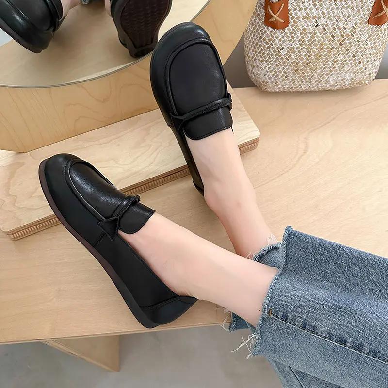 

Shoes for Women Slip-on Loafers Woman Flats White Premium Harajuku Summer 2025 Vintage Modest Cheap A Line Clothing Sales Y2k 35