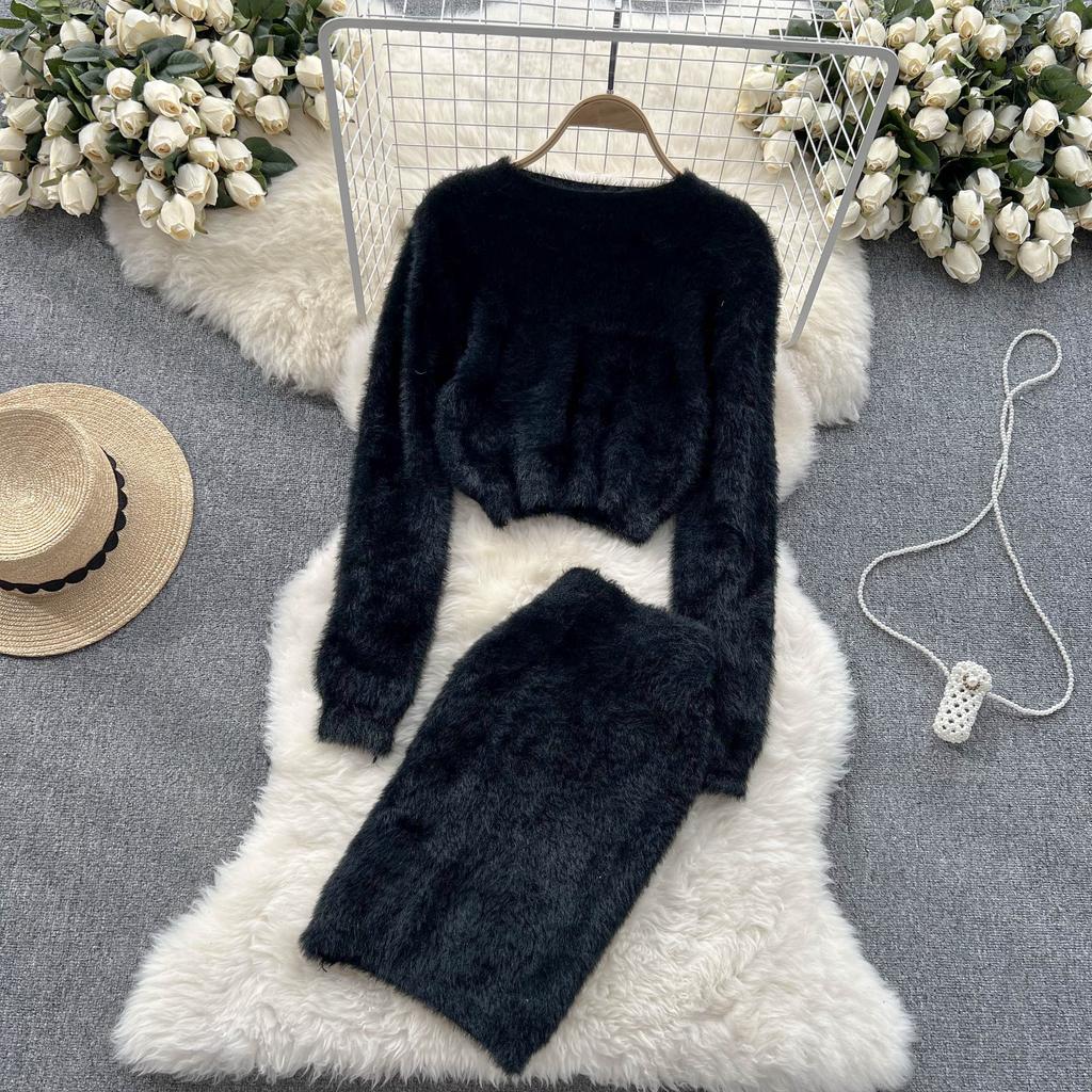Autumn And Winter Plush Waist Short Section Knitted Sweater Plus High-Waisted Half-Body Skirt Temperament Two-Piece Suit Woman