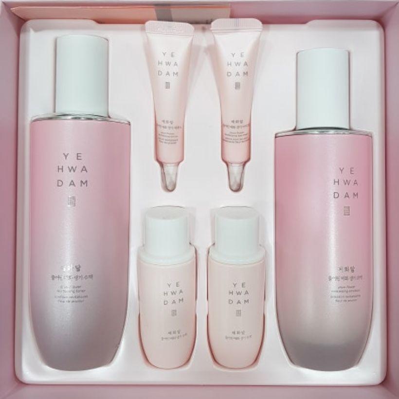 THE FACE SHOP Yehwadam Plum Flower Revitalizing Special Duo Set