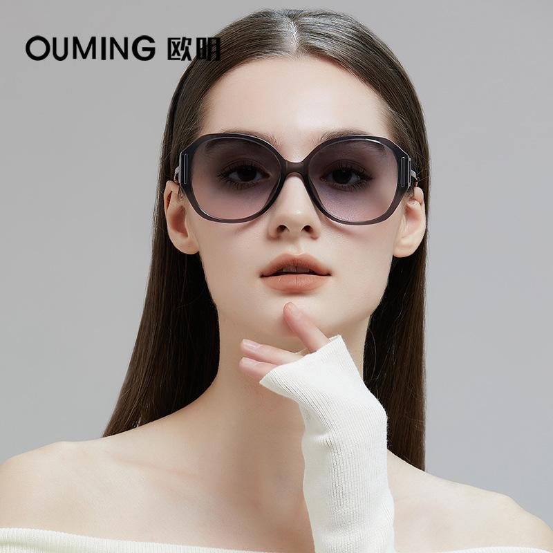 

Высококачественные светлые солнцезащитные очки с защитой от УФ-излучения HD, нейлоновые пластинчатые очки, женская мода, простые