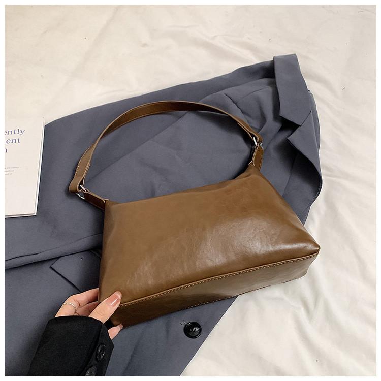 Ielgy Lazy Style Fashion Frosted Armpit Order Shoulder Bag All-Match Casual Messenger Bag