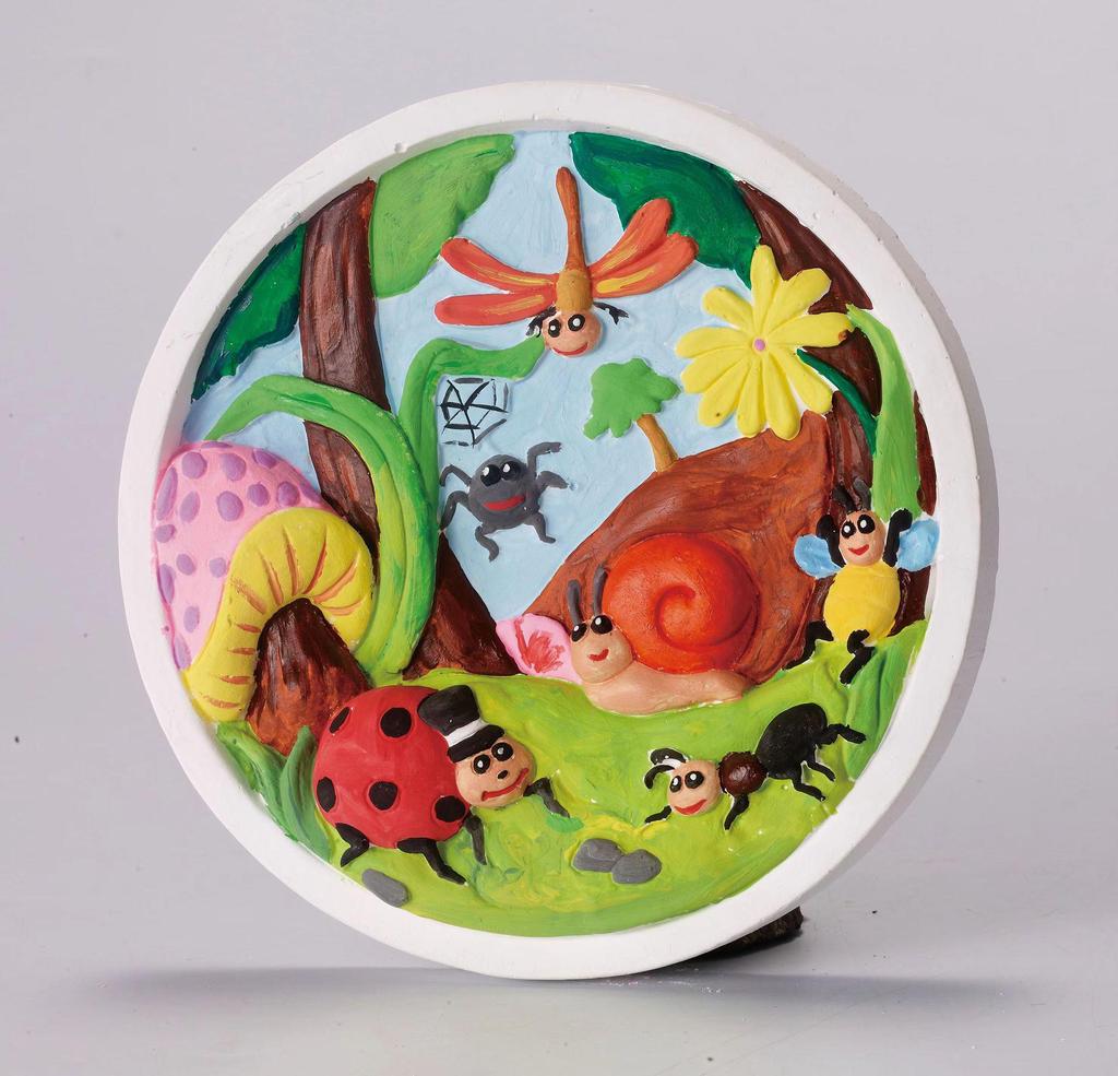 DIY Graffiti Plaster Doll Kit for Kids – Paintable Handcrafted Toy for Kindergarten Creativity.