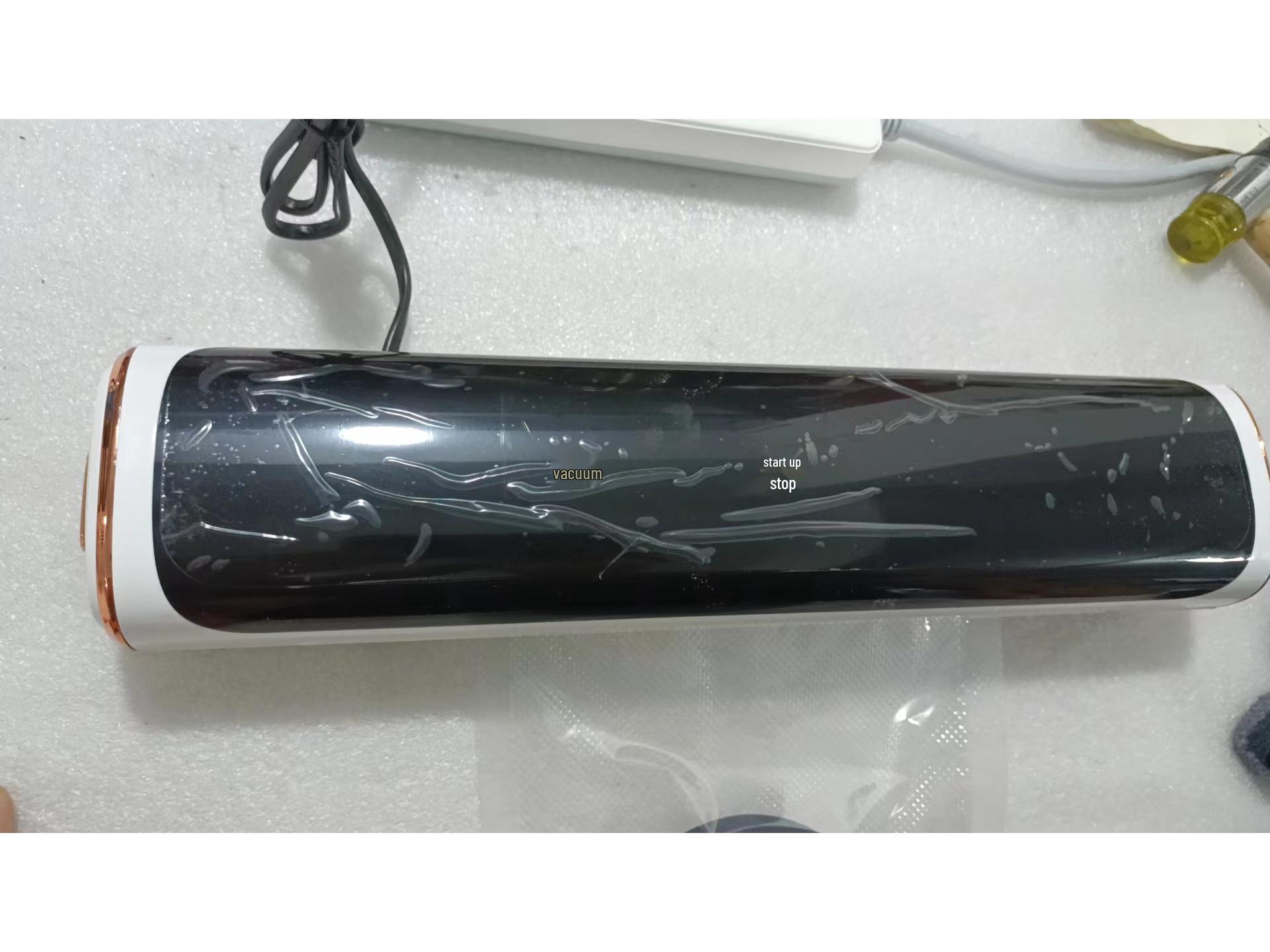 

Вакуумный упаковщик двойного назначения для сохранения продуктов: Герметизирует сухие и влажные предметы