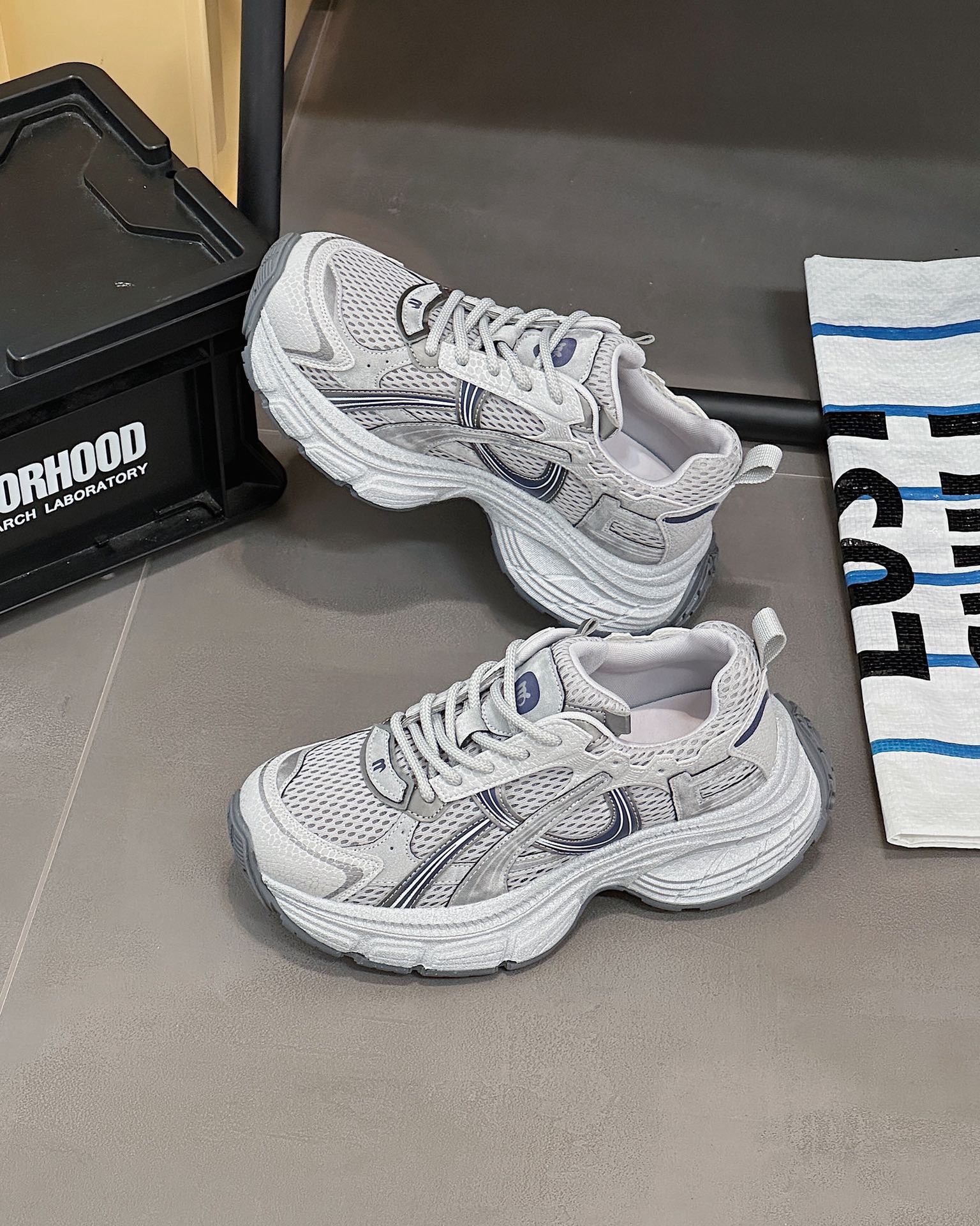 

Platform dad shoes women s 2025 autumn new mesh breathable women s shoes casual versatile running shoes ultra-light sports shoes 35