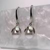 Retro Flower Pearl Ear Hooks: Elegant and Simple Luxury Earrings for Women