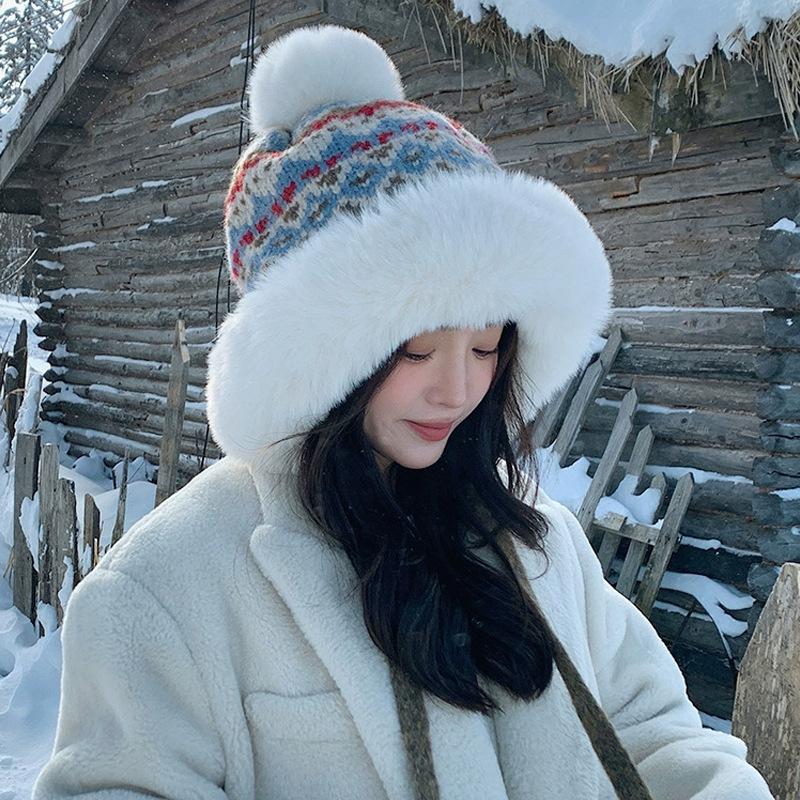 Fair Island contrasting color knitted wool hat women's season versatile big head circumference showing face small ear protection warm pullover hat