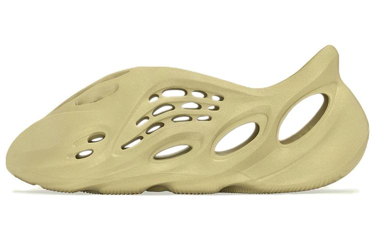 Adidas Yeezy Foam Runner  Sulfur  GV6775 37