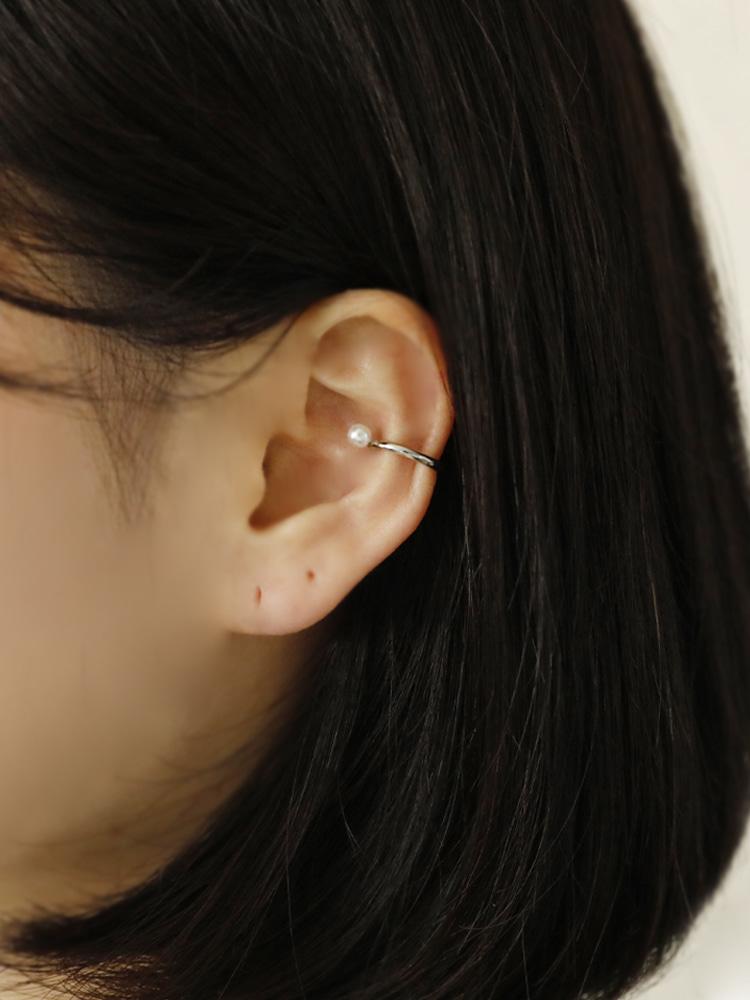 Sosoo Simple Point Pearl Earcuff