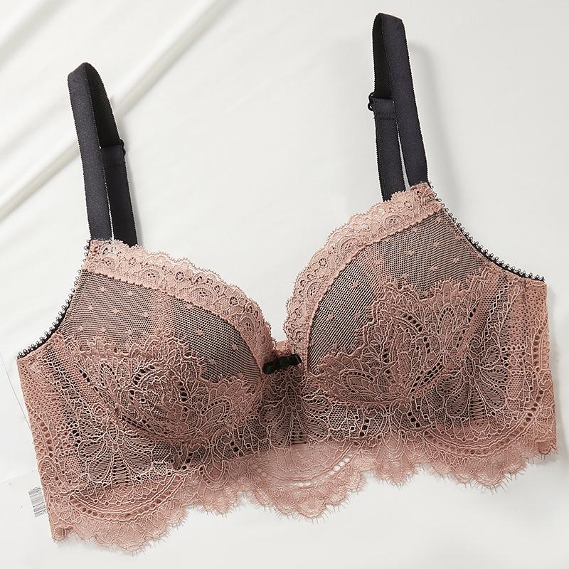 Flat Chest Push-Up Bra Set for Women: Wirefree, Adjustable, Side Support, Anti-Sagging, Sexy Design.