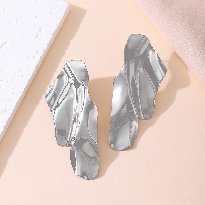 Vintage Golden Statement Stud Earrings For Women Fashion Jewelry Party European Long Punk Twist Irregular Geometry Accessories