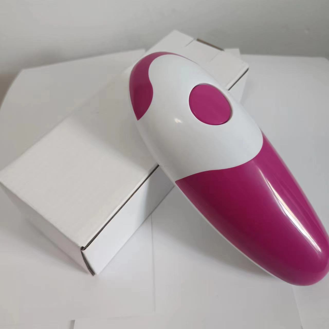 

Электрический консервный нож Bangrui, работающий от батареек, с гладким краем, красно-белый дизайн, идеально подходит для пожилых людей с артритом, кухонный гаджет с удобным захватом фиолетовый