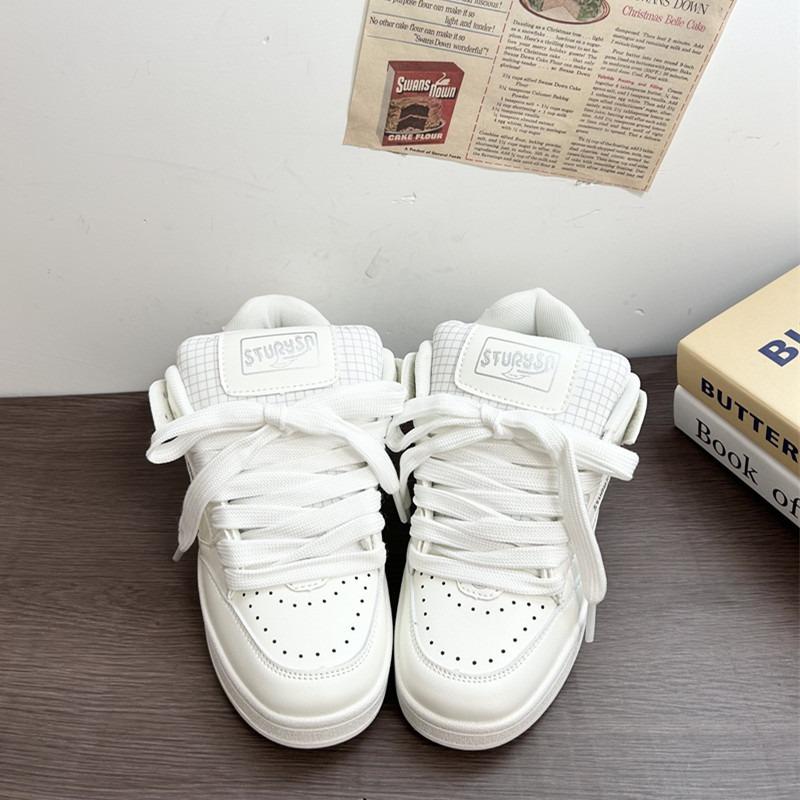 Platform white shoes women's tide versatile sports and leisure bread shoes 2 spring new board shoes