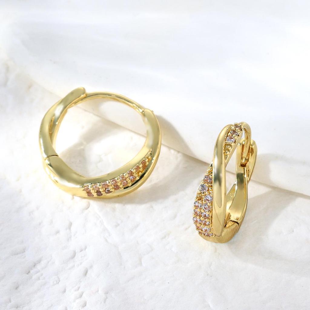 Exquisite European & American Zirconia Intersecting Twist Earrings - Elegant, Versatile Copper Design for Women