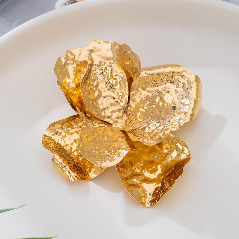 1 Stück Damen Großes Statement Elegantes Kragenzubehör Luxuriös Retro 3D Geschichtete Goldene Blume Brosche Für Party Hochzeit Täglich