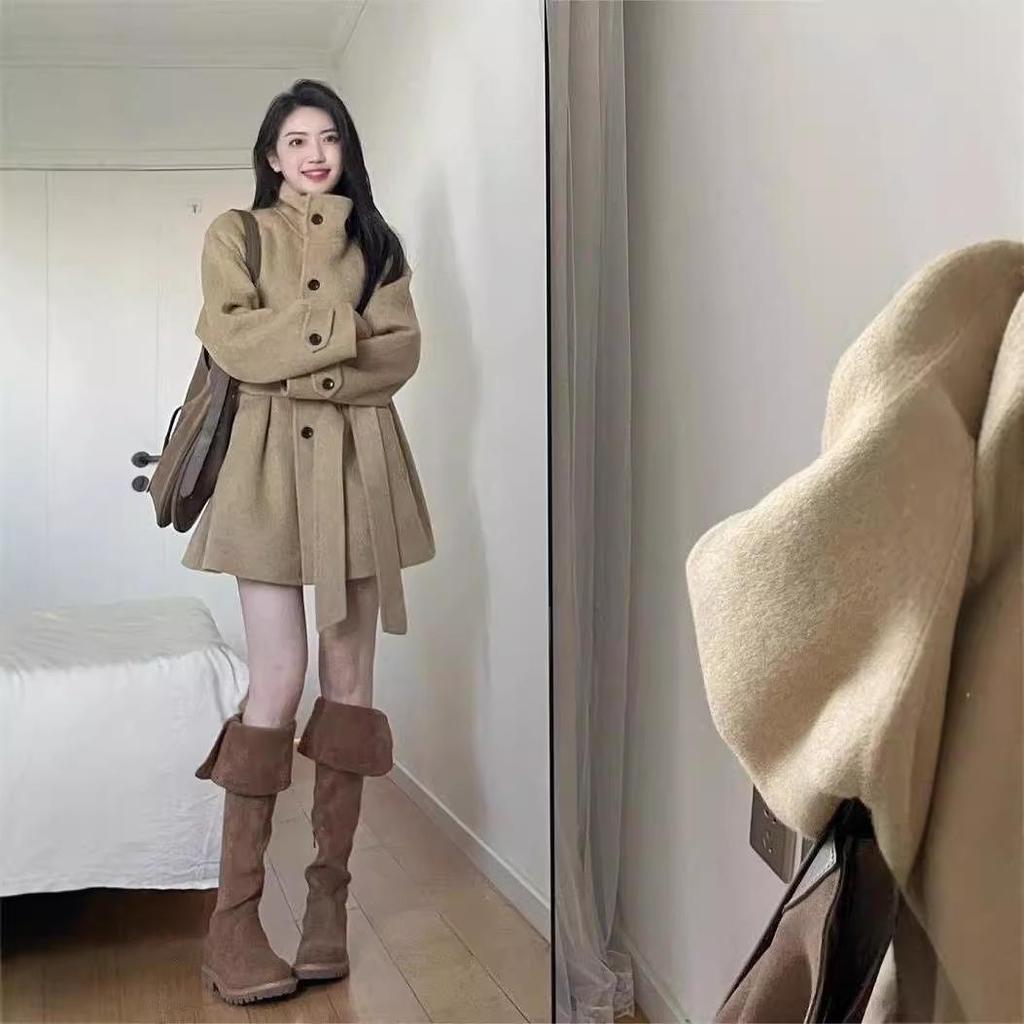 "Women's Khaki Wool Coat: Korean-Style Lace-Up, Medium-Length, Perfect for Autumn/Winter"
