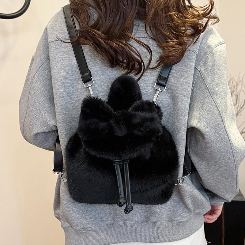 

Autumn and winter niche women s backpack new versatile backpack mini Mao Mao small schoolbag чёрный