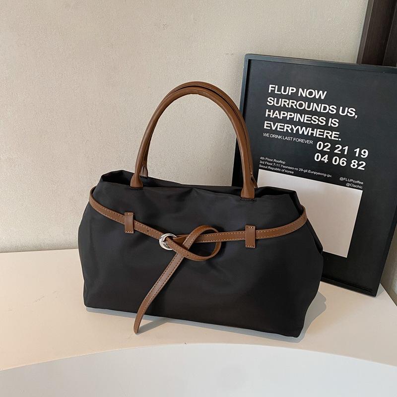 

Bag women s large-capacity new casual and versatile summer shoulder underarm bag cloth bag class tote bag чорний