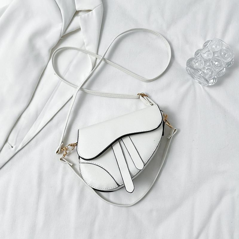 Elegant Vintage Style Pu Saddle Bag For Women Chic Summer Shoulder Bag 2024 Trend