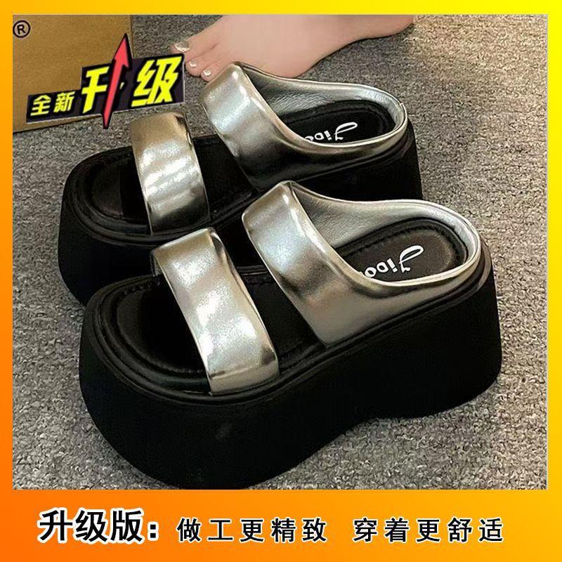 Internet celebrity trend casual outerwear one-word slippers women's summer 2025 Korean version of muffin thick-soled small sandals holder