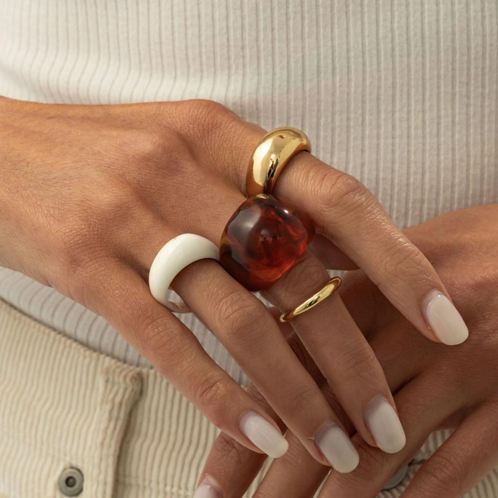 4pcs Vintage Trendy Large Finger Rings for Women Exaggerated Amber Color Resin Alloy Geometric Opening Ring Punk Jewelry Set