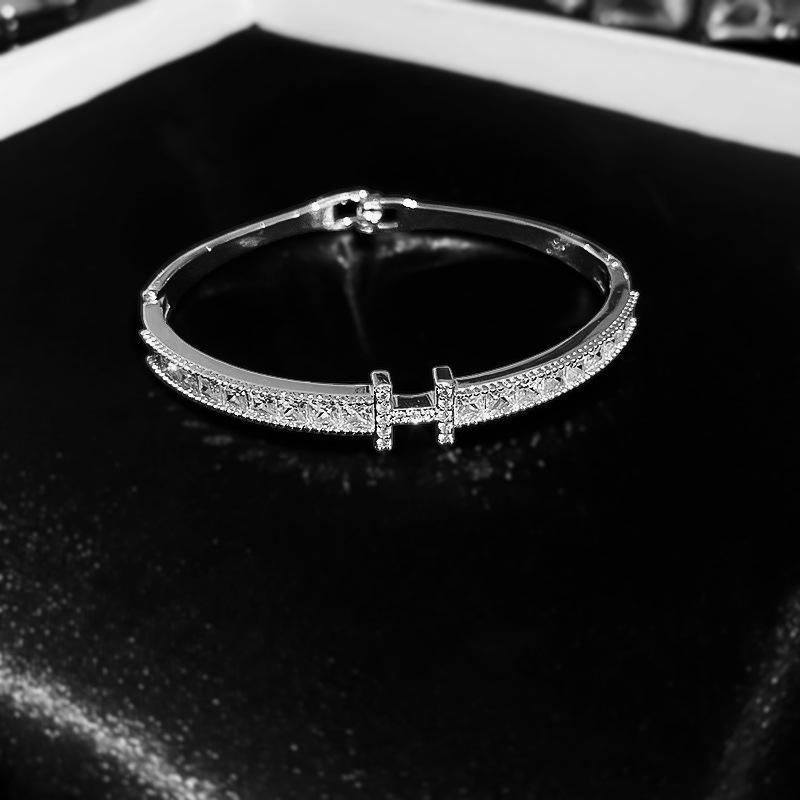 High-End Starry Sky Diamond-Studded Snake-Shaped Open Bracelet