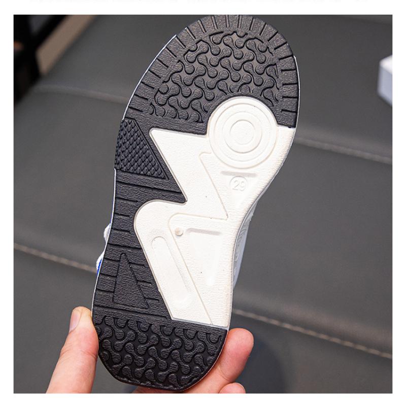 Nye barnemotesneakers med høy ankel for gutter og jenter med høykvalitets utendørssportssko