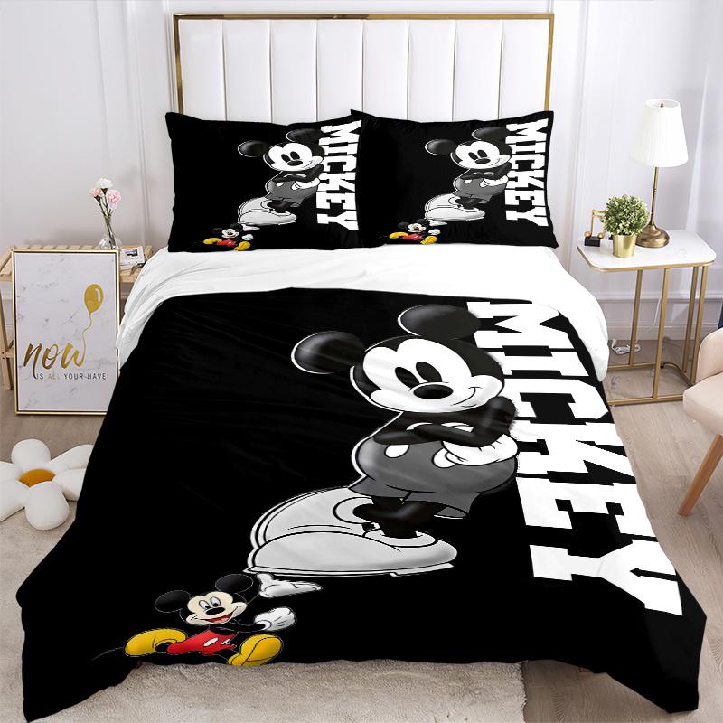 3pcs Cool Mickey Mouse Printed Quilt Set, Includes 1 Quilt Cover and 2 Pillowcases, Machine Washable, Suitable for All Seasons.W013