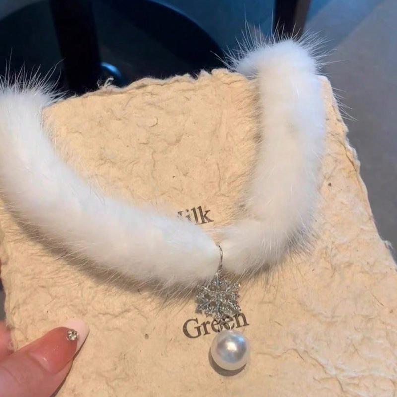 1pc Fashionable Fluffy Snowflake Christmas Neck Collar, Suitable for Women for Any Occasion