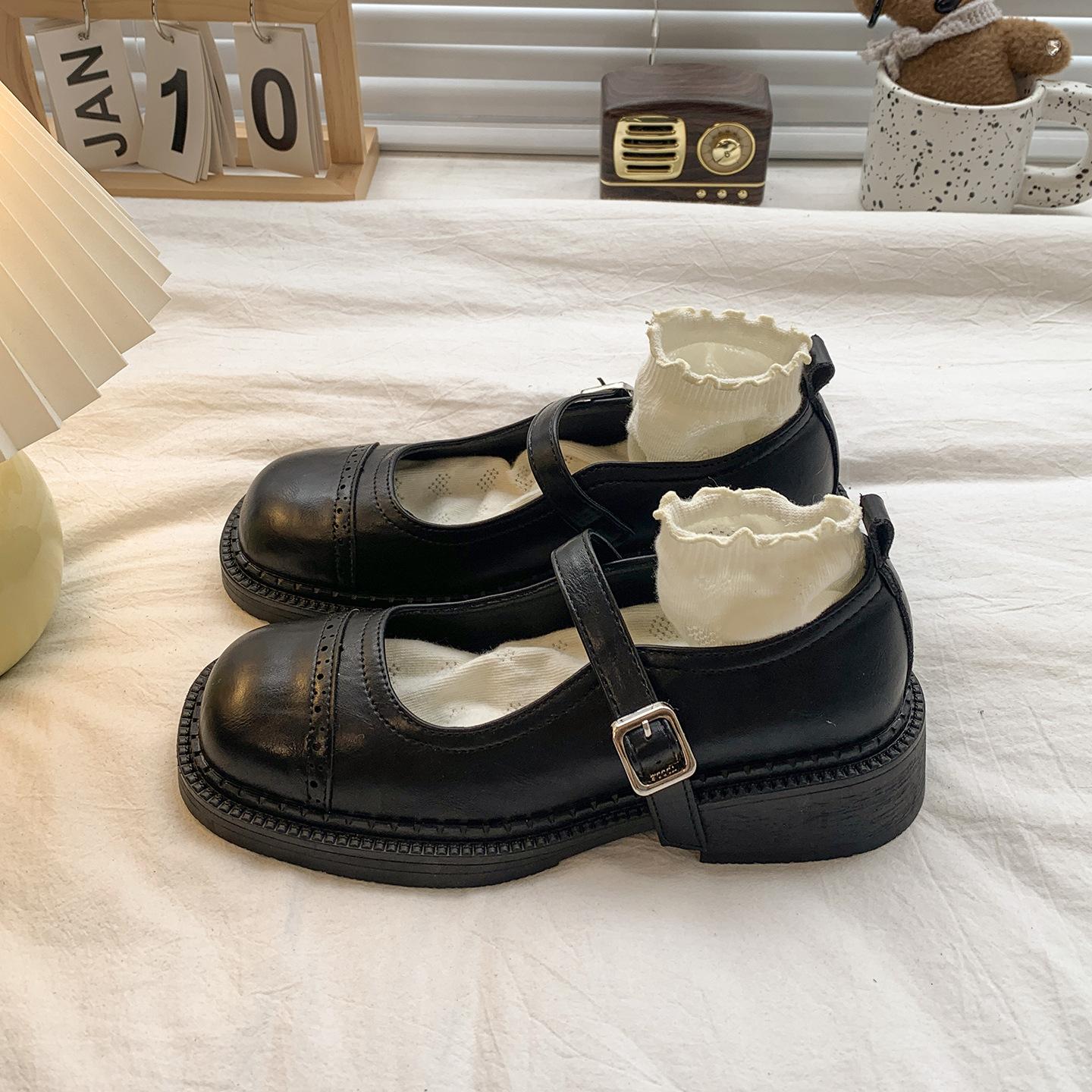 

Black British style retro thick heel small leather shoes women s 2025 new autumn matching skirt shallow mouth Mary Jane single shoes 35 чёрный