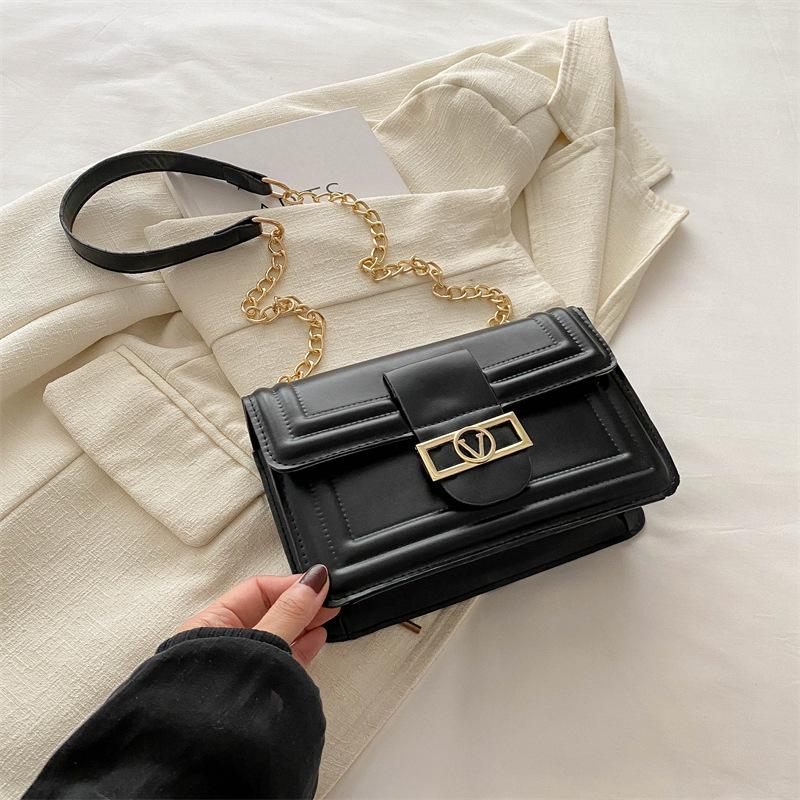 

2024 свежая маленькая квадратная сумка корейская версия трендовая модная сумка-мессенджер лето новая нишевый дизайн простая модная сумка чёрный