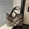 Leopard Design Handbag For Women Oversized Tote With Inner Pocket For Casual Outings